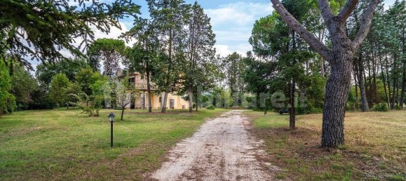 5 bedrooms Villa in Marsciano, Italy No. 353614 40