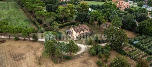 5 bedrooms Villa in Marsciano, Italy No. 353614 38