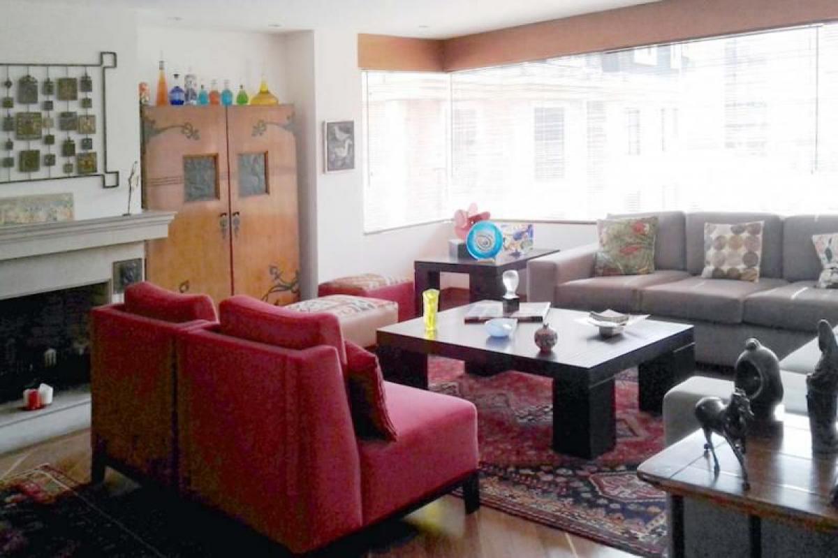 4 bedrooms House in Bogota, Colombia No. 12230