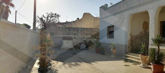 Villa de 5 habitaciónes en Manduria, Italy No. 28008 50