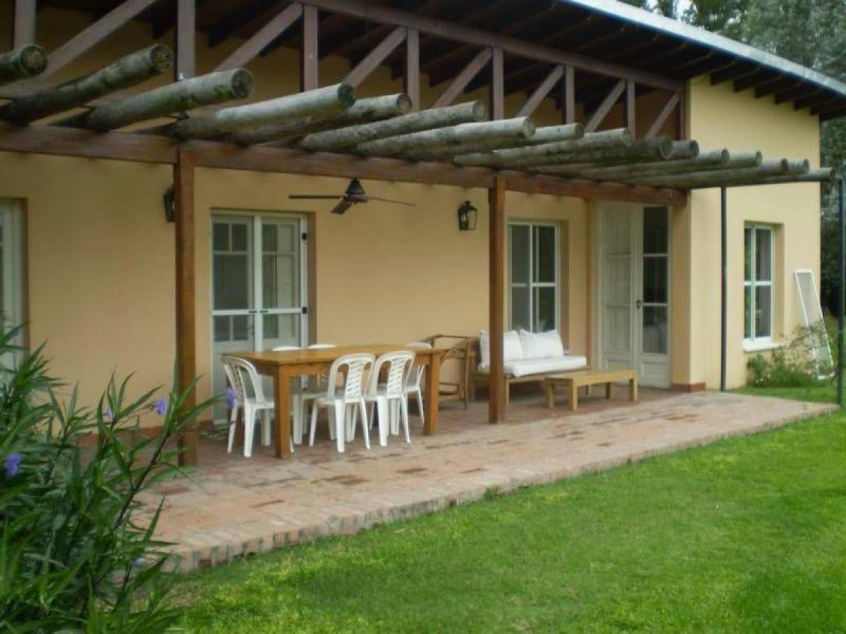 Casa T2 em Pilar, Argentina N.º 90654