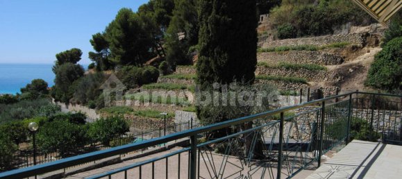 Villa T3 em Bordighera, Italy N.º 267223 9