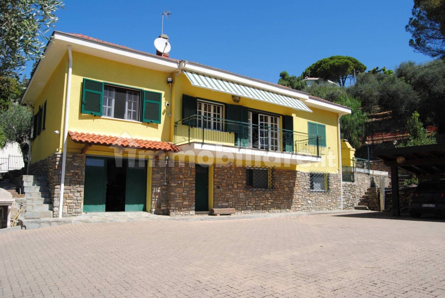 Villa T3 em Bordighera, Italy N.º 267223
