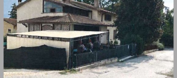 6 غرف نوم شقة في Castel Ritaldi, Italy رقم 327892 25