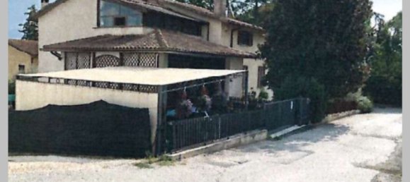 6 غرف نوم شقة في Castel Ritaldi, Italy رقم 327892 16