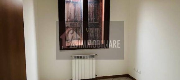 3 bedrooms Apartment in San Giovanni in Croce, Italy No. 127640 10