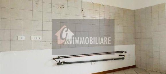 3 bedrooms Apartment in San Giovanni in Croce, Italy No. 127640 3