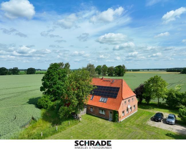 Ферма с 13 комнатами в Мекленбургское Поозёрье, Германия № 175637