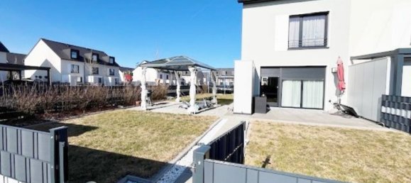 Adosado de 4 dormitorios en Roth, Germany No. 264969 3