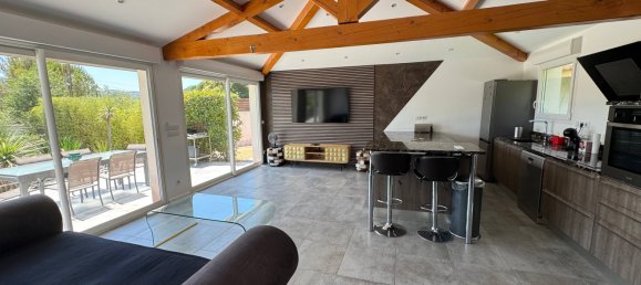 3 غرف نوم فيلا في Cuges-les-Pins, France رقم 331543 7