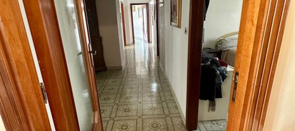 4 rooms Apartment in Naples, Italy No. 191916 8