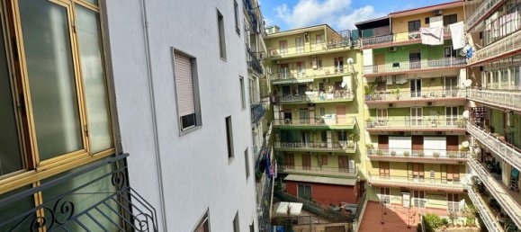 4 rooms Apartment in Naples, Italy No. 191916 26