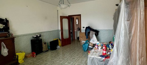 4 rooms Apartment in Naples, Italy No. 191916 4