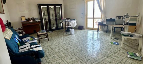 4 rooms Apartment in Naples, Italy No. 191916 18