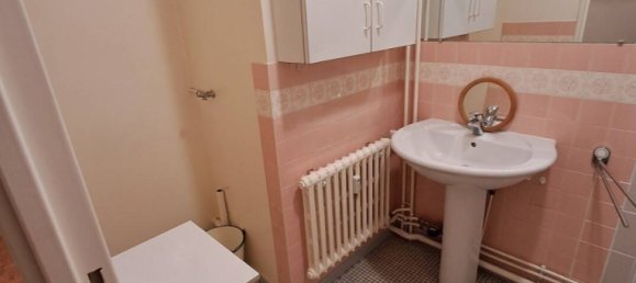 2 bedrooms Apartment in Compiegne, France No. 40562 8