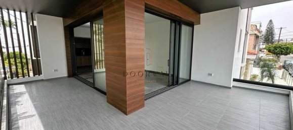 4 bedrooms Penthouse in Mesa Geitonia, Cyprus No. 19975 3