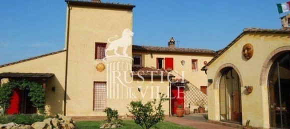 4 bedrooms House in Pisa, Italy No. 77611 16