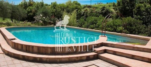 4 bedrooms House in Pisa, Italy No. 77611 11