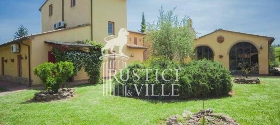 4 bedrooms House in Pisa, Italy No. 77611 18