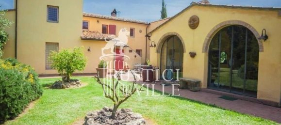 4 bedrooms House in Pisa, Italy No. 77611 9