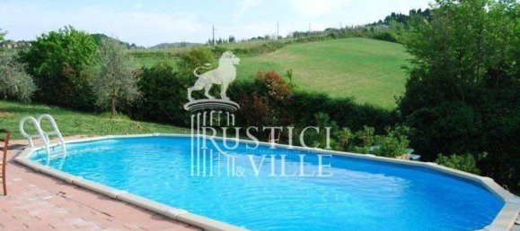 4 bedrooms House in Pisa, Italy No. 77611 4