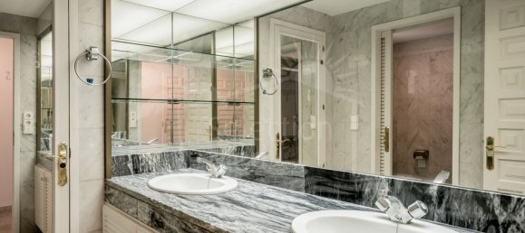 2 Schlafzimmer Villa in Marbella, Spain, Nr. 56934 12