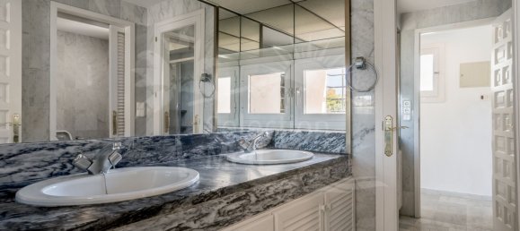 2 Schlafzimmer Villa in Marbella, Spain, Nr. 56934 25