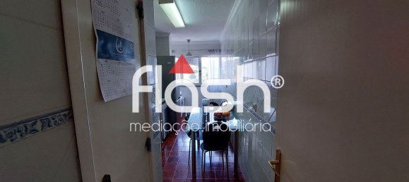 3 Schlafzimmer Wohnung in Loures, Portugal, Nr. 266261 4