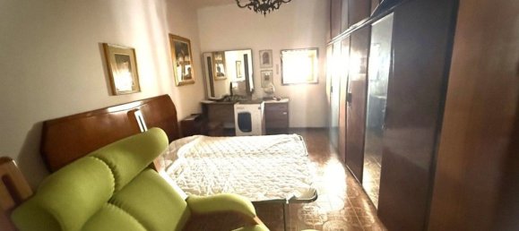 3 bedrooms House in Adrara San Rocco, Italy No. 380802 2