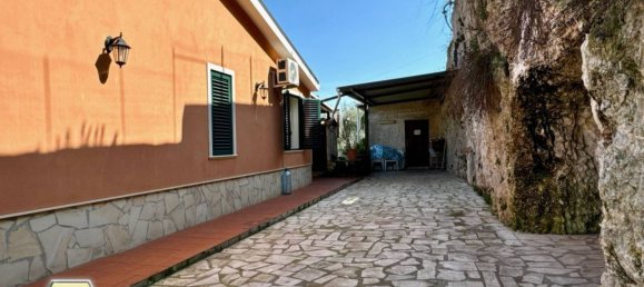 2 bedrooms Villa in Canicattini Bagni, Italy No. 74286 38