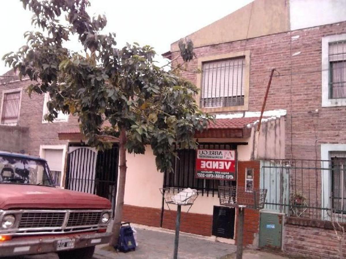 5 bedrooms House in General San Martin, Argentina No. 4642