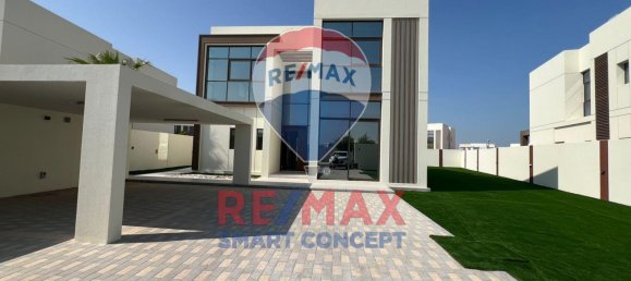 Villa de 4 dormitorios en Abu Dhabi, UAE No. 66801 2