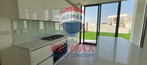 Villa de 4 dormitorios en Abu Dhabi, UAE No. 66801 7