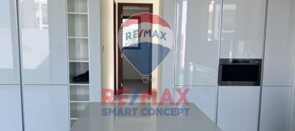 Villa de 4 dormitorios en Abu Dhabi, UAE No. 66801 8