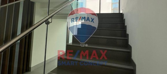 Villa de 4 dormitorios en Abu Dhabi, UAE No. 66801 10