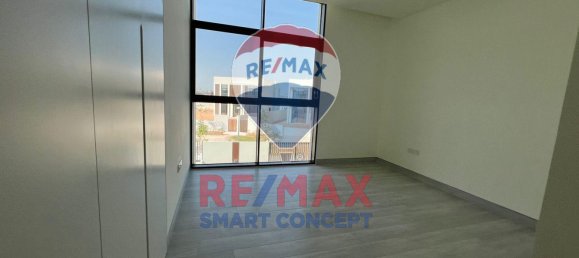 Villa de 4 dormitorios en Abu Dhabi, UAE No. 66801 12