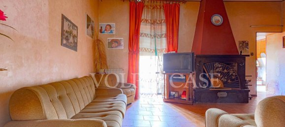 4-salle Appartement à Rome, Italy No. 259051 2