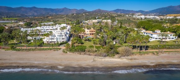 8 bedrooms House in Estepona, Spain No. 24193 13