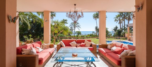 8 bedrooms House in Estepona, Spain No. 24193 42