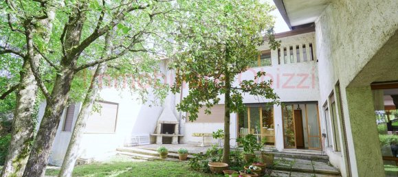 8غرفة فيلا في Selvazzano Dentro, Italy رقم 39856 20