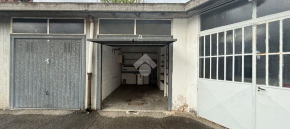 12m² Garage in Turin, Italy No. 318700 5