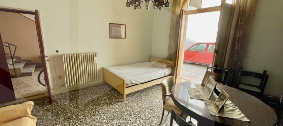 Apartamento de 3 habitaciónes en Andria, Italy No. 9242 2