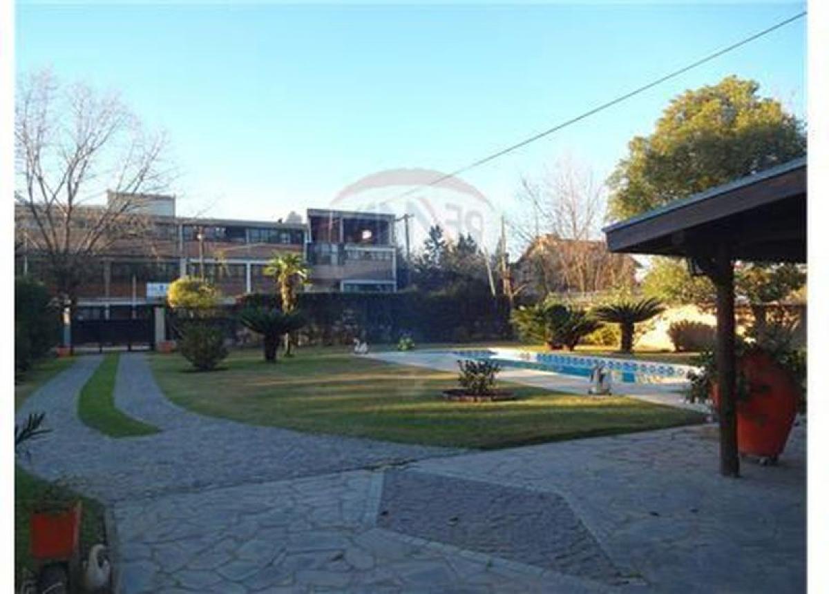 2 bedrooms Farm in Escobar, Argentina No. 112916