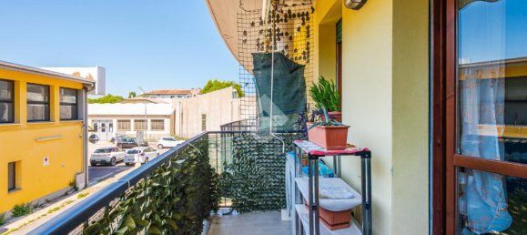 2 bedrooms Apartment in Castello d'Argile, Italy No. 320825 11