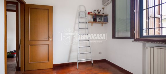 2 bedrooms Duplex in Reggio Emilia, Italy No. 365789 4