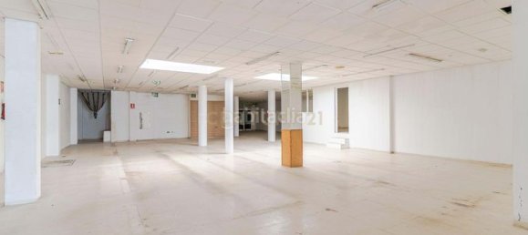 Коммерческая недвижимость 396м² в Санта-Фе, Испания № 166733 3