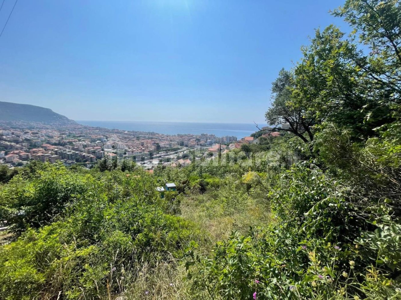 10000m² Land in Pietra Ligure, Italy No. 302191