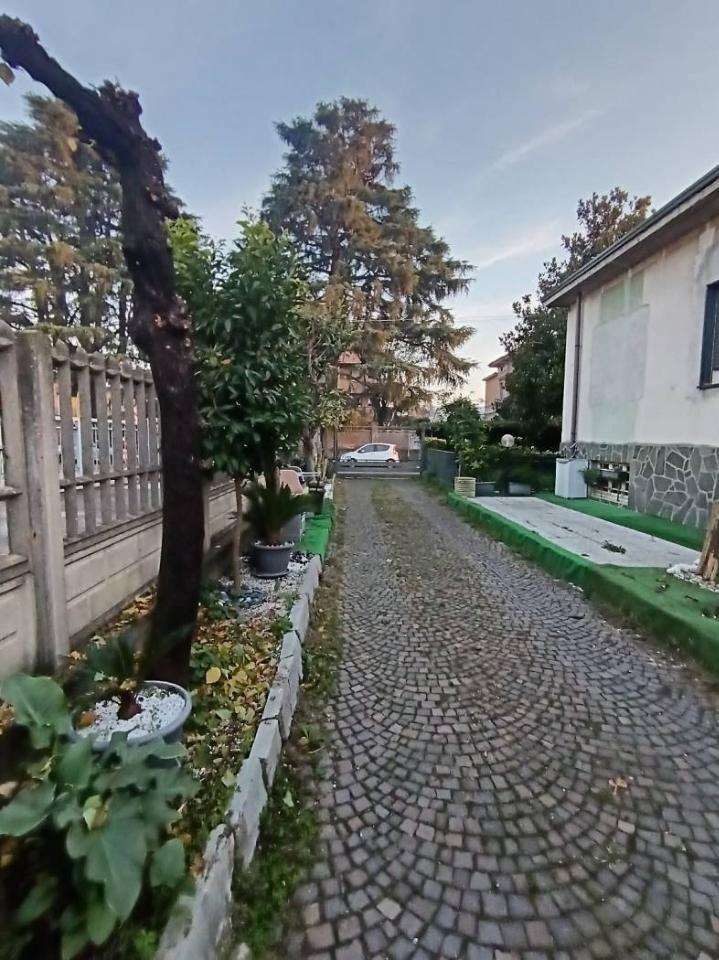 4-Zimmer Villa in San Giorgio su Legnano, Italy, Nr. 27090