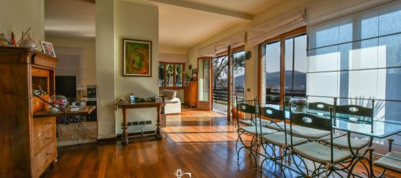 3-salle Villa à Laveno-Mombello, Italy No. 310606 15