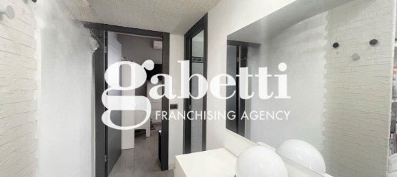 2 rooms Apartment in Rome, Italy No. 39872 15